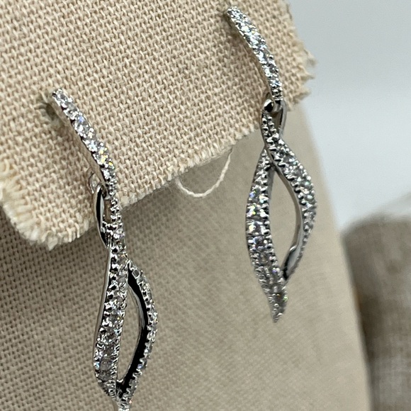 Elegant Vintage QVC Diamonique Earrings - Sterling Silver with Sparkling Stones - Picture 11 of 16